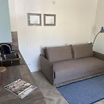 Peaceful Studio With Parking Close To Riga Center