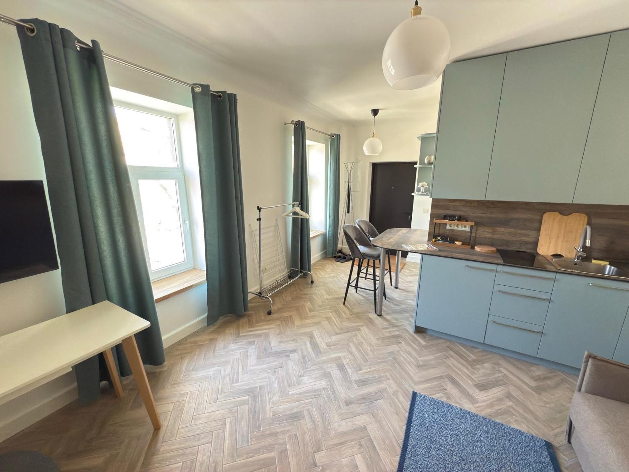 Peaceful With Parking Close To Center Lejlighed Riga